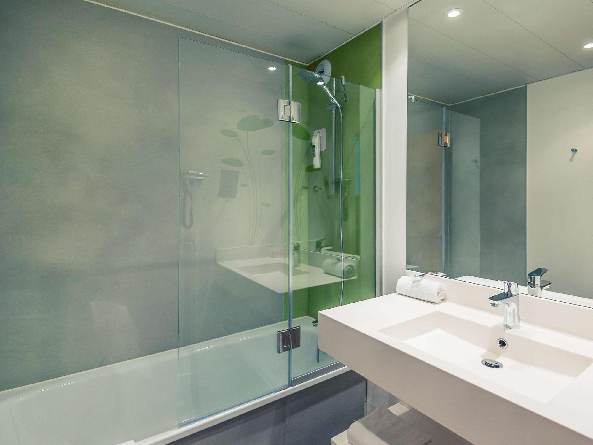 Mercure Niort Marais Poitevin Экстерьер фото